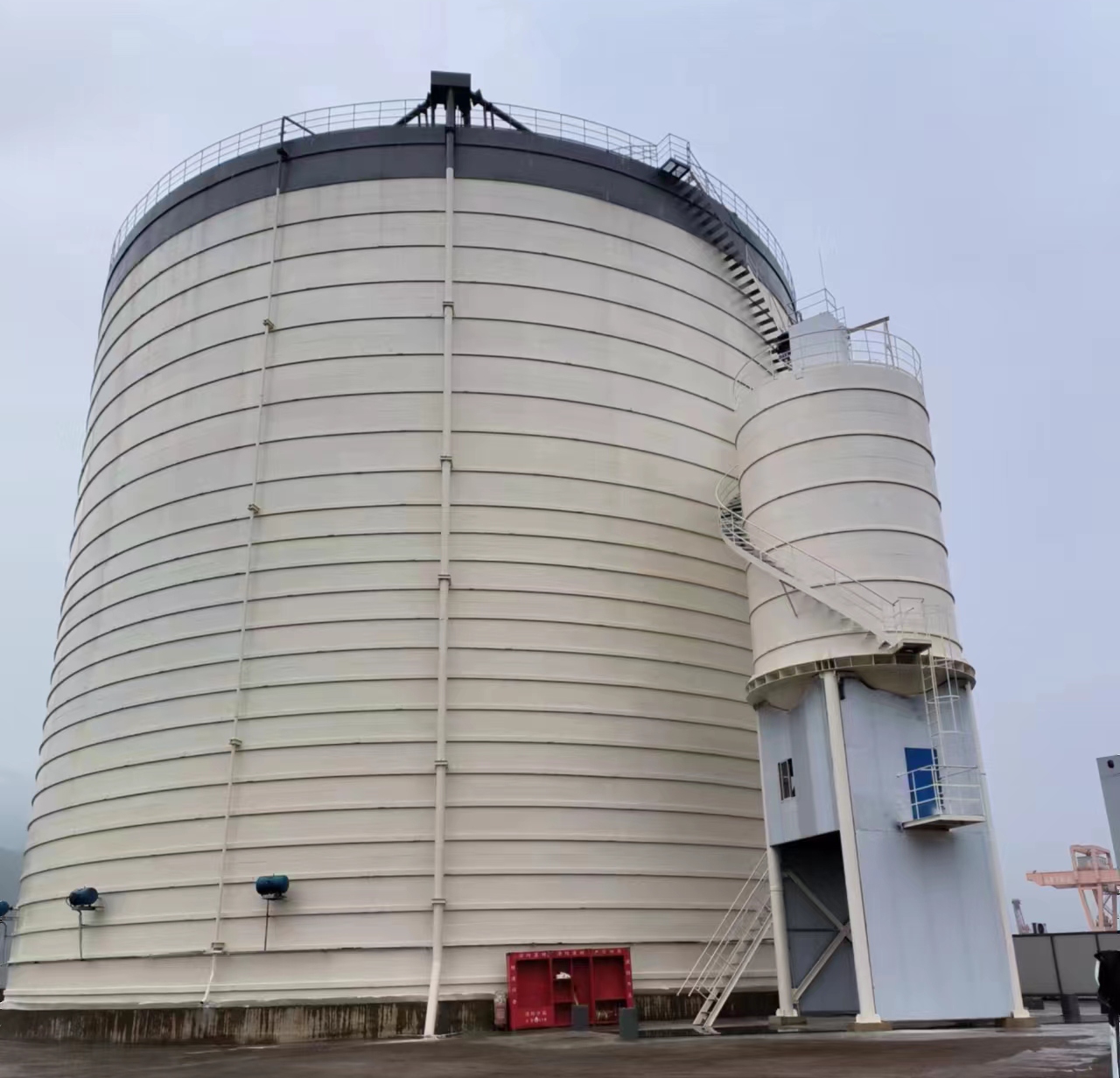 佛子山镇10万吨水泥钢板库